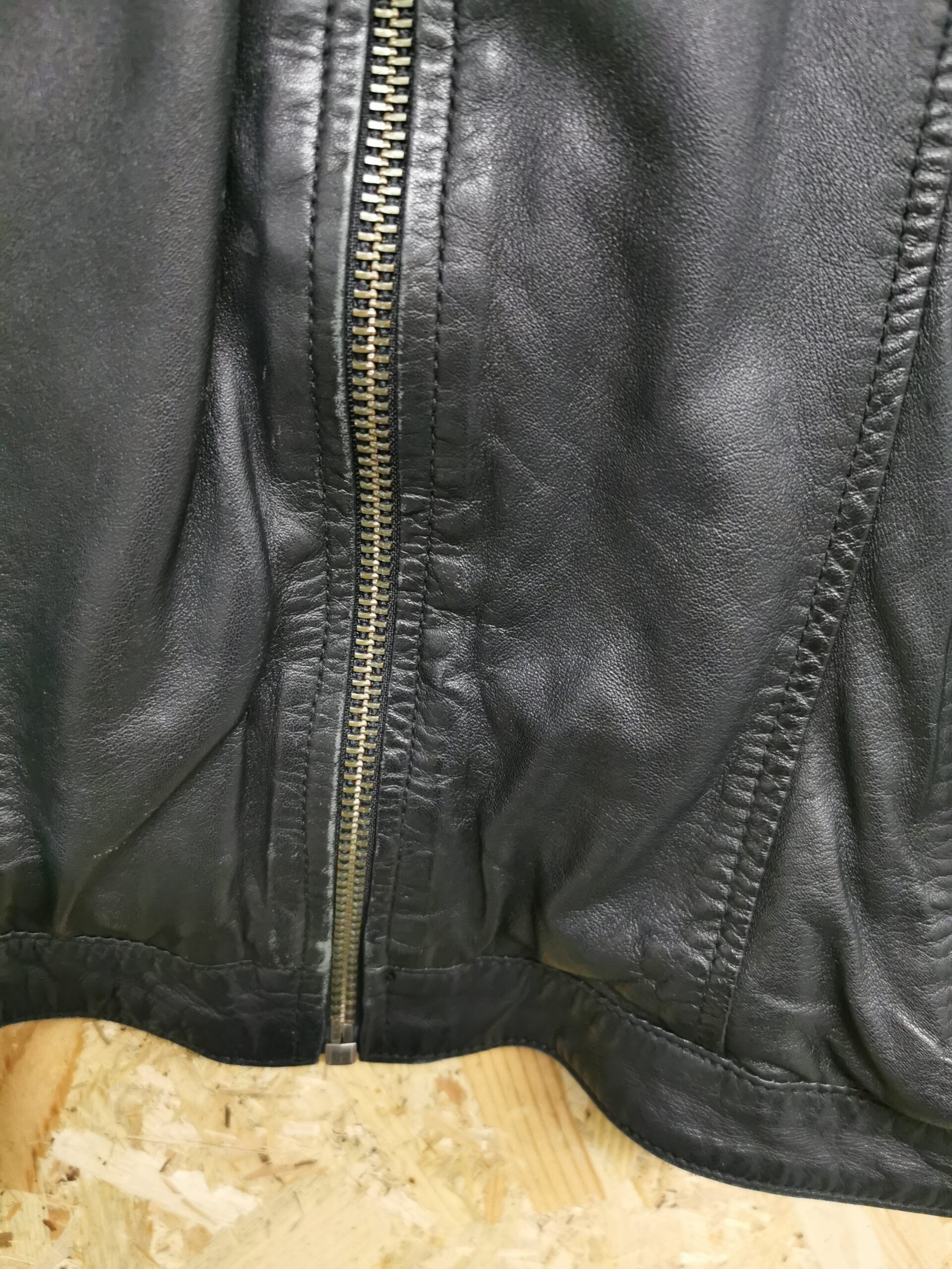 knap universitetsstuderende Torrent Mbym læder jakke str. Xl – DetGamleBibliotek